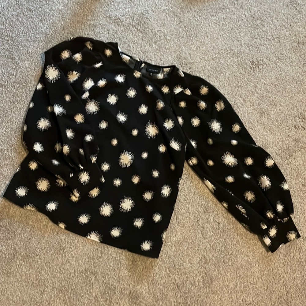 Who What Wear blouse with bubble sleeve